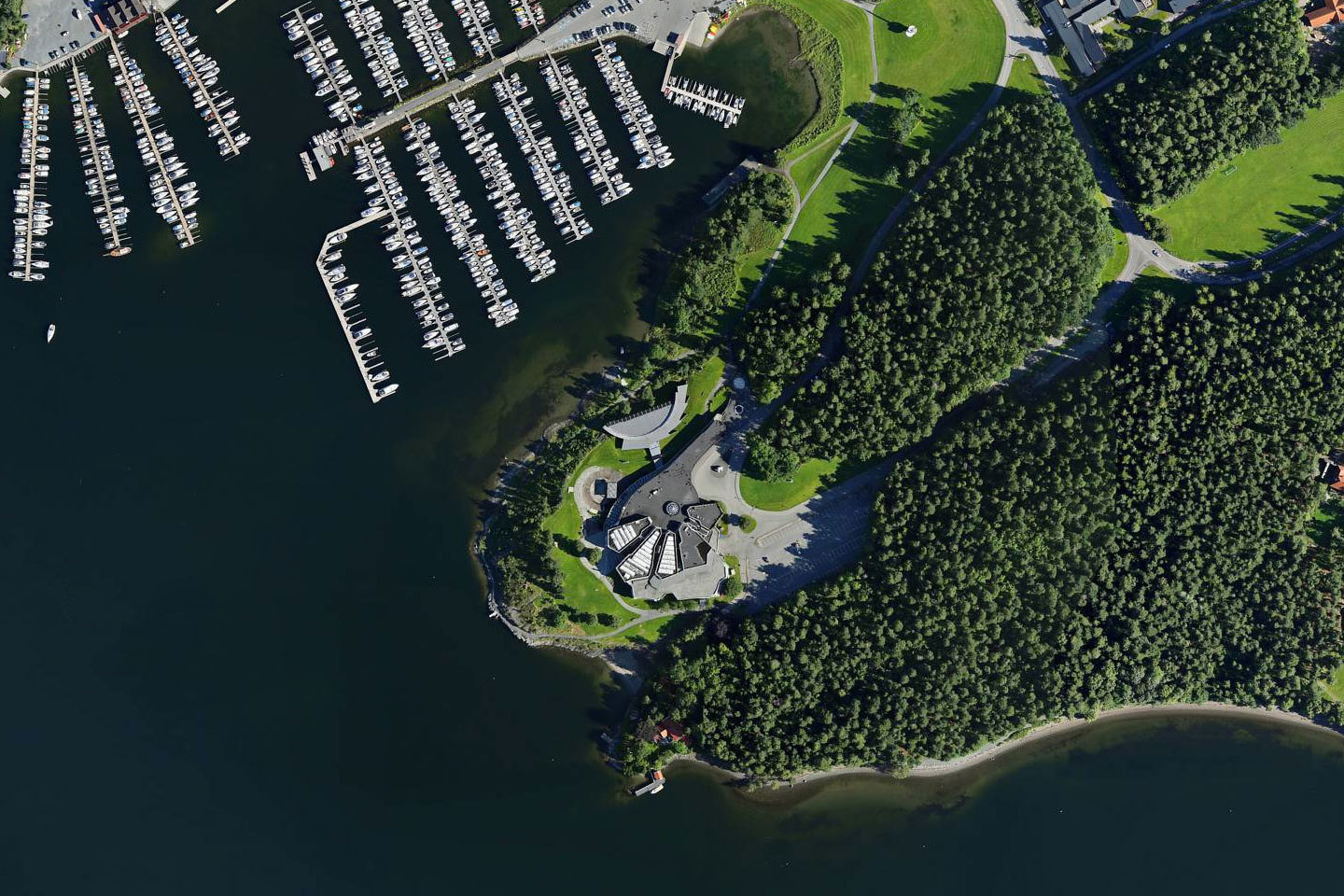 Henie Onstad_aerea 2