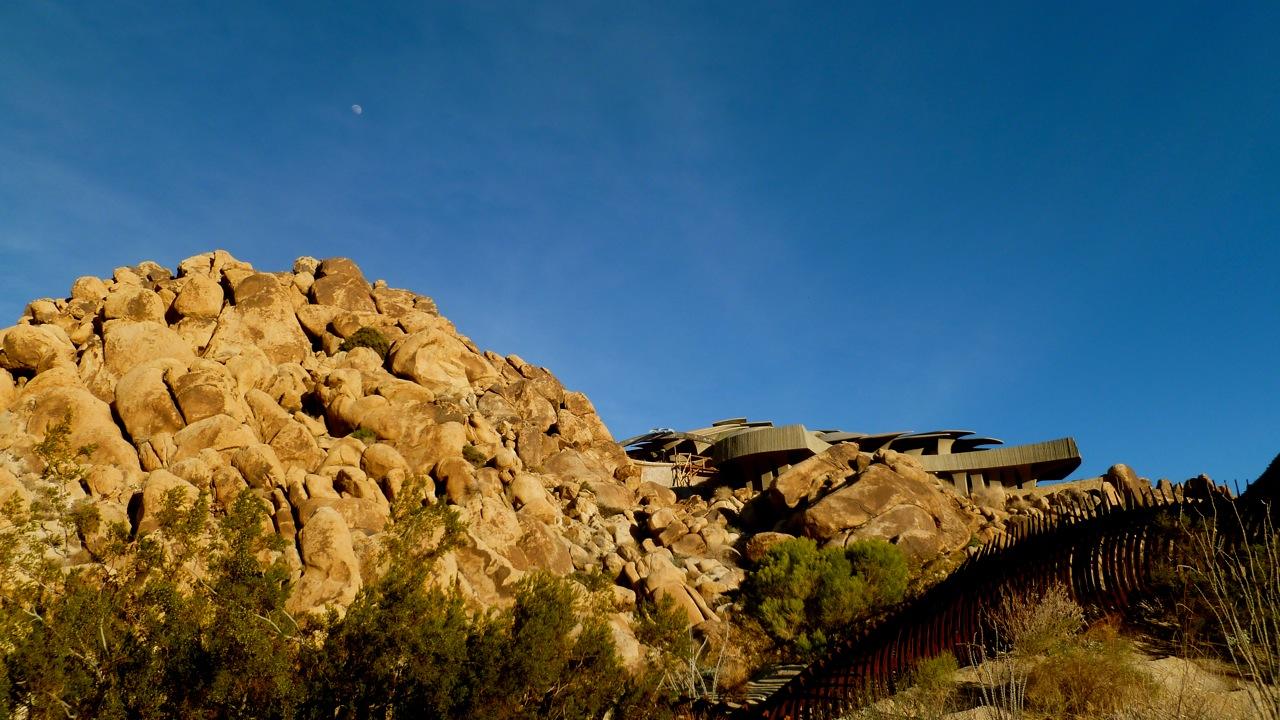 Desert JT house-panorámica 2
